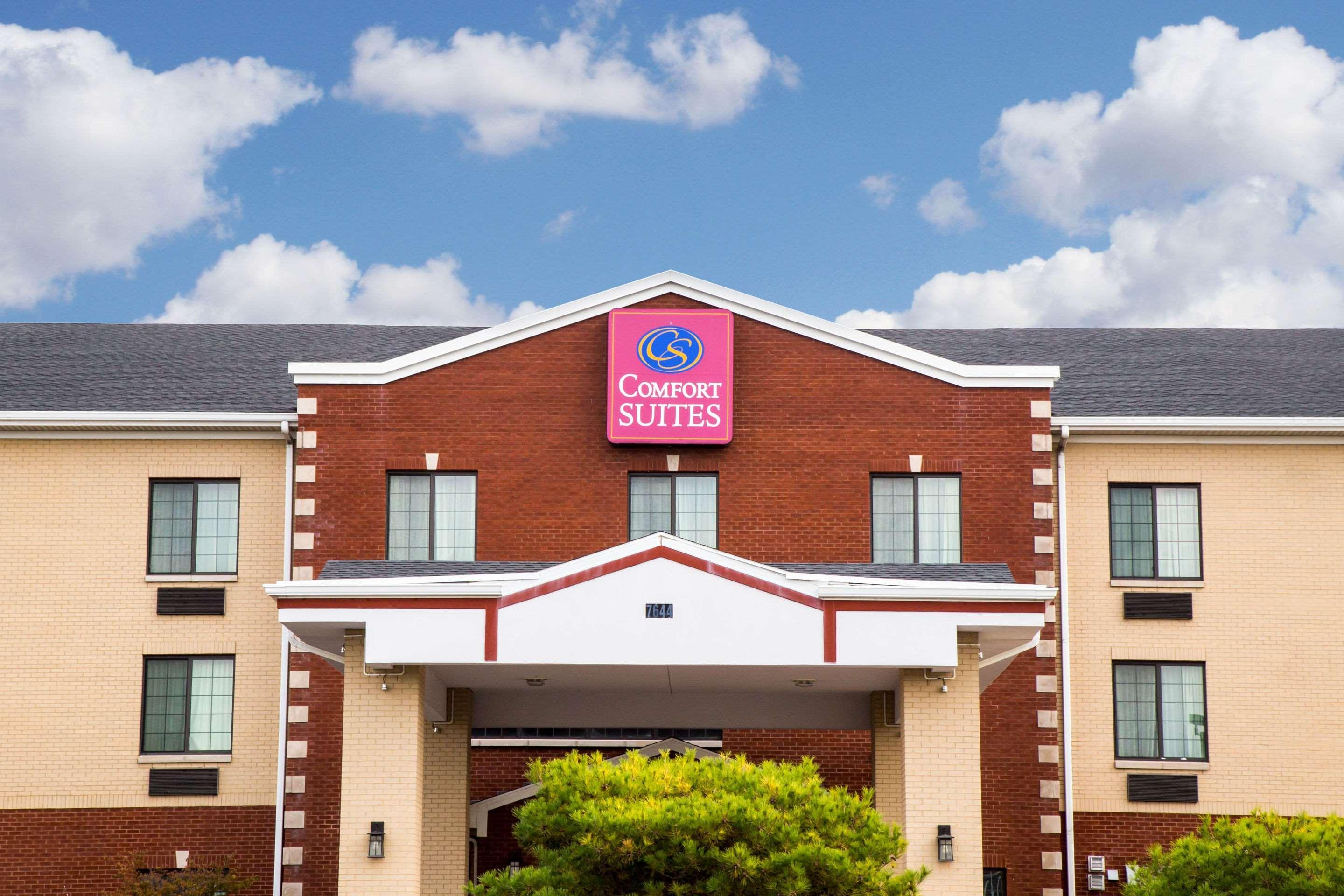 Comfort Suites Grand Rapids South Exterior photo